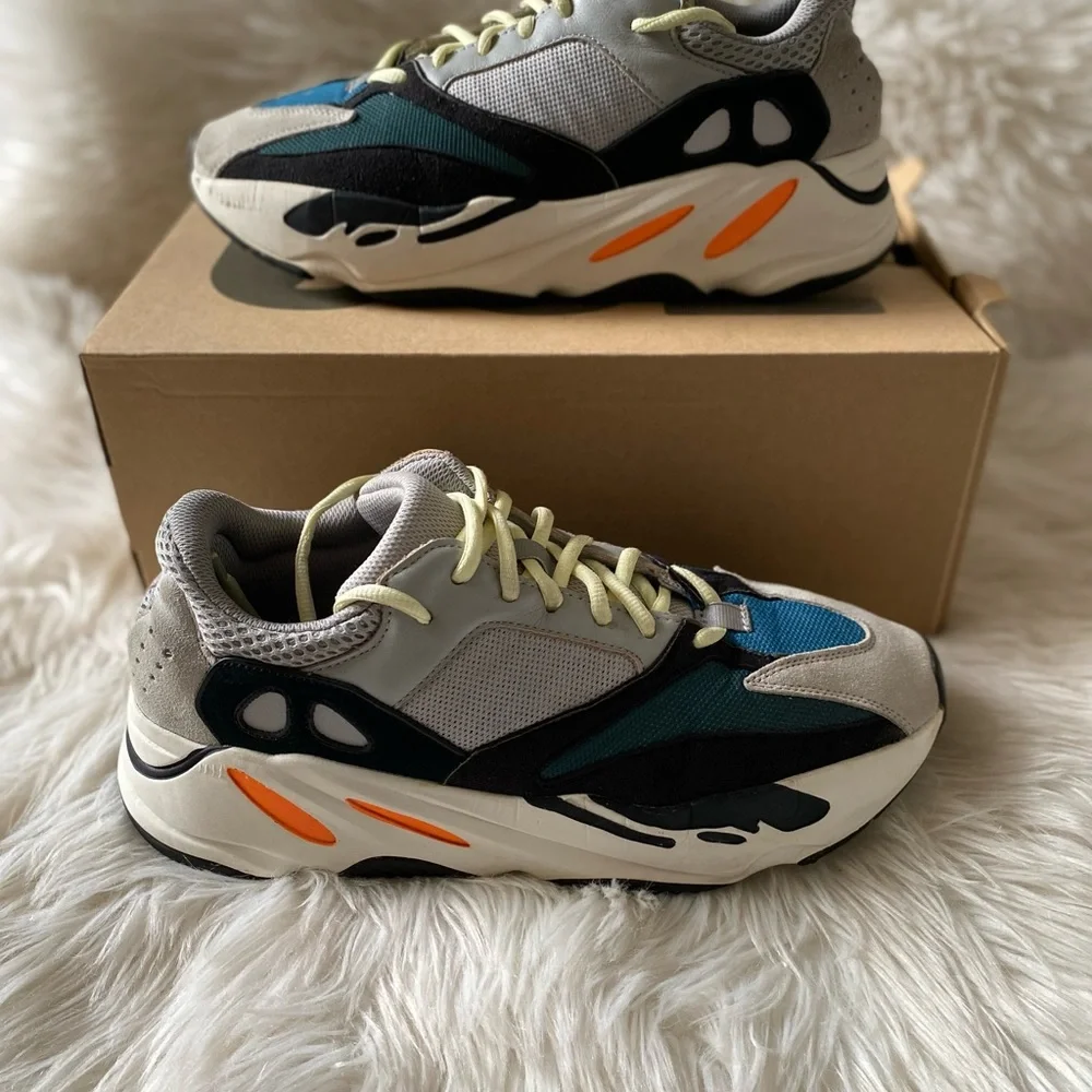 ADIDAS YEEZY Boost 700 Wave Runner (2017) - Picture 15 of 15